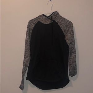 ATHLETIC WORKS SWEATSHIRT